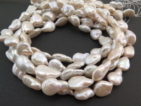 Freshwater Pearl Baroque Coin Beads 13-14mm ~ 16'' Strand
