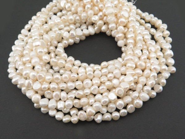 Freshwater Pearl Ivory Cross Drilled Beads 7.5-8.5mm ~ 15.5'' Strand