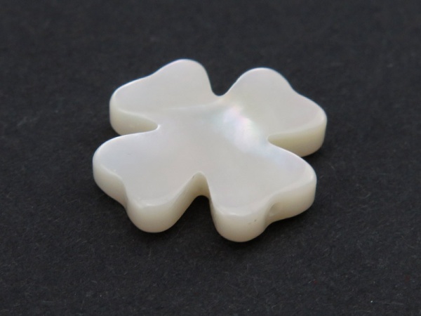 Mother of Pearl Clover Bead 13mm ~ SINGLE