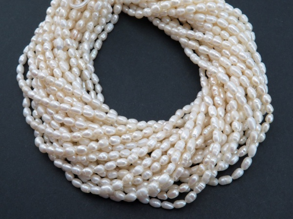 Freshwater Pearl Ivory Rice Beads 4.5-6.5mm ~ 16'' Strand